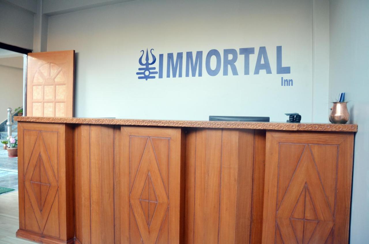 Hotel Immortal Inn ポカラ エクステリア 写真